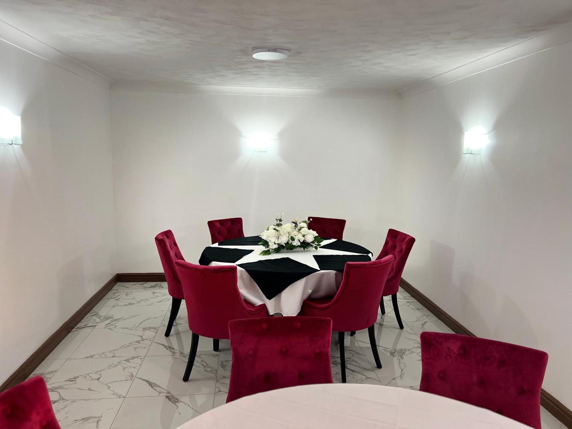 Oyo Stay Inn Express, Cambridge Papworth Everard Esterno foto