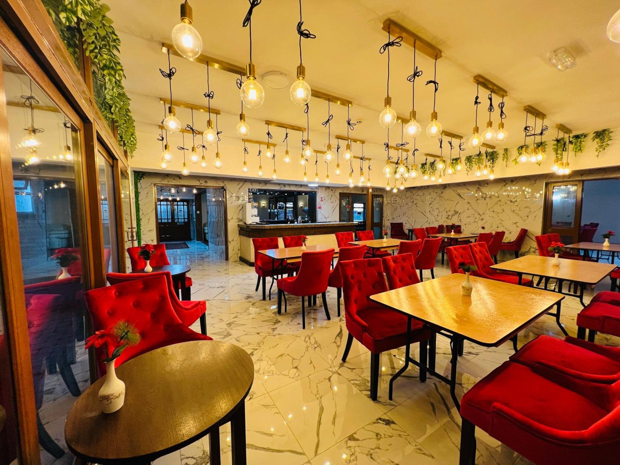 Oyo Stay Inn Express, Cambridge Papworth Everard Esterno foto