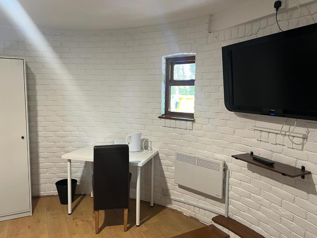 Oyo Stay Inn Express, Cambridge Papworth Everard Esterno foto