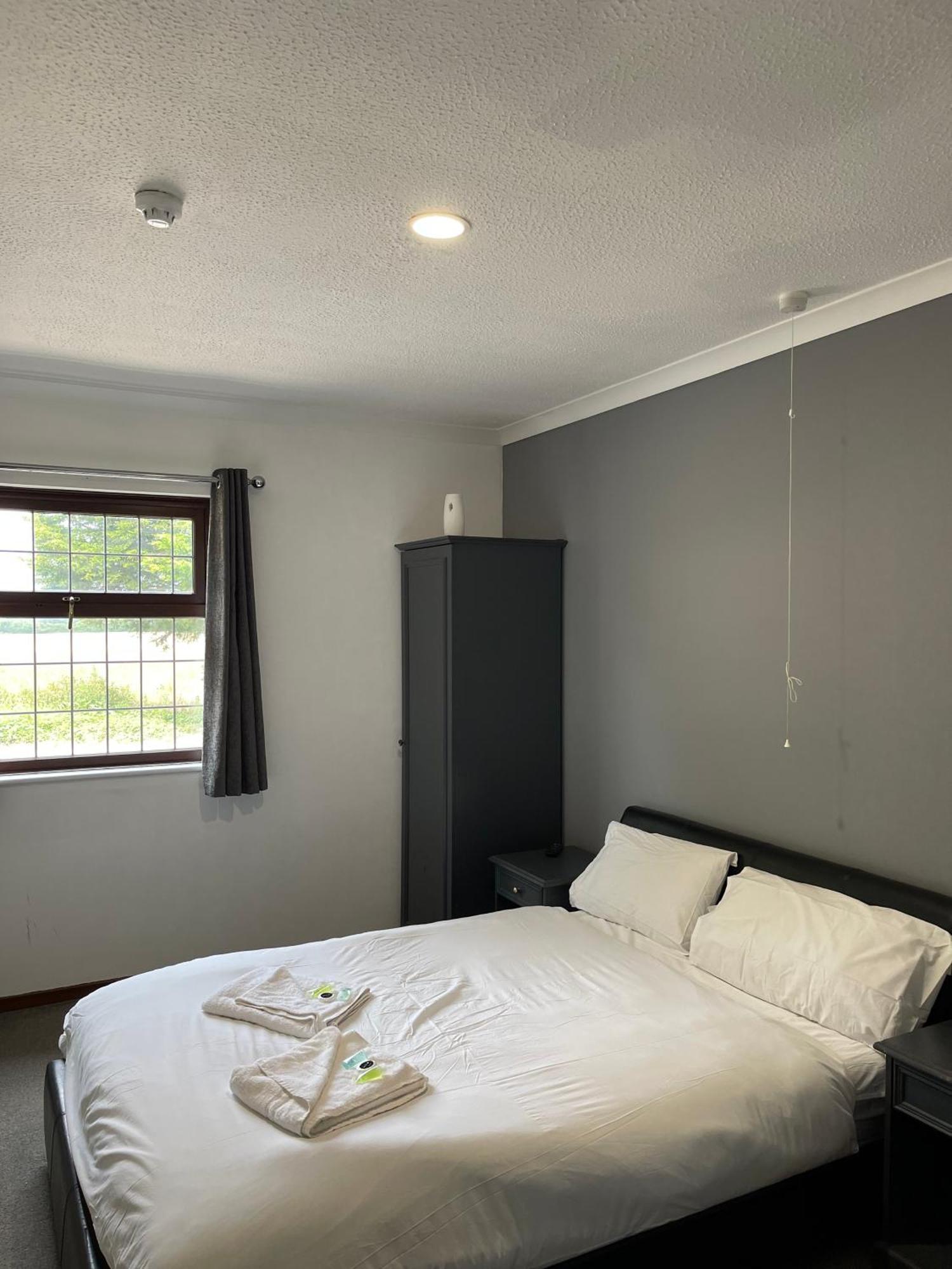 Oyo Stay Inn Express, Cambridge Papworth Everard Esterno foto