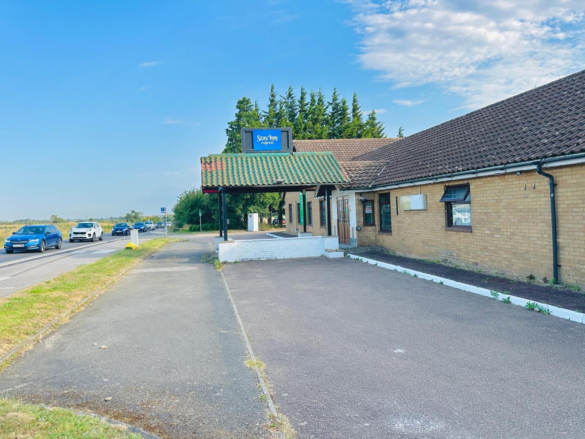 Oyo Stay Inn Express, Cambridge Papworth Everard Esterno foto