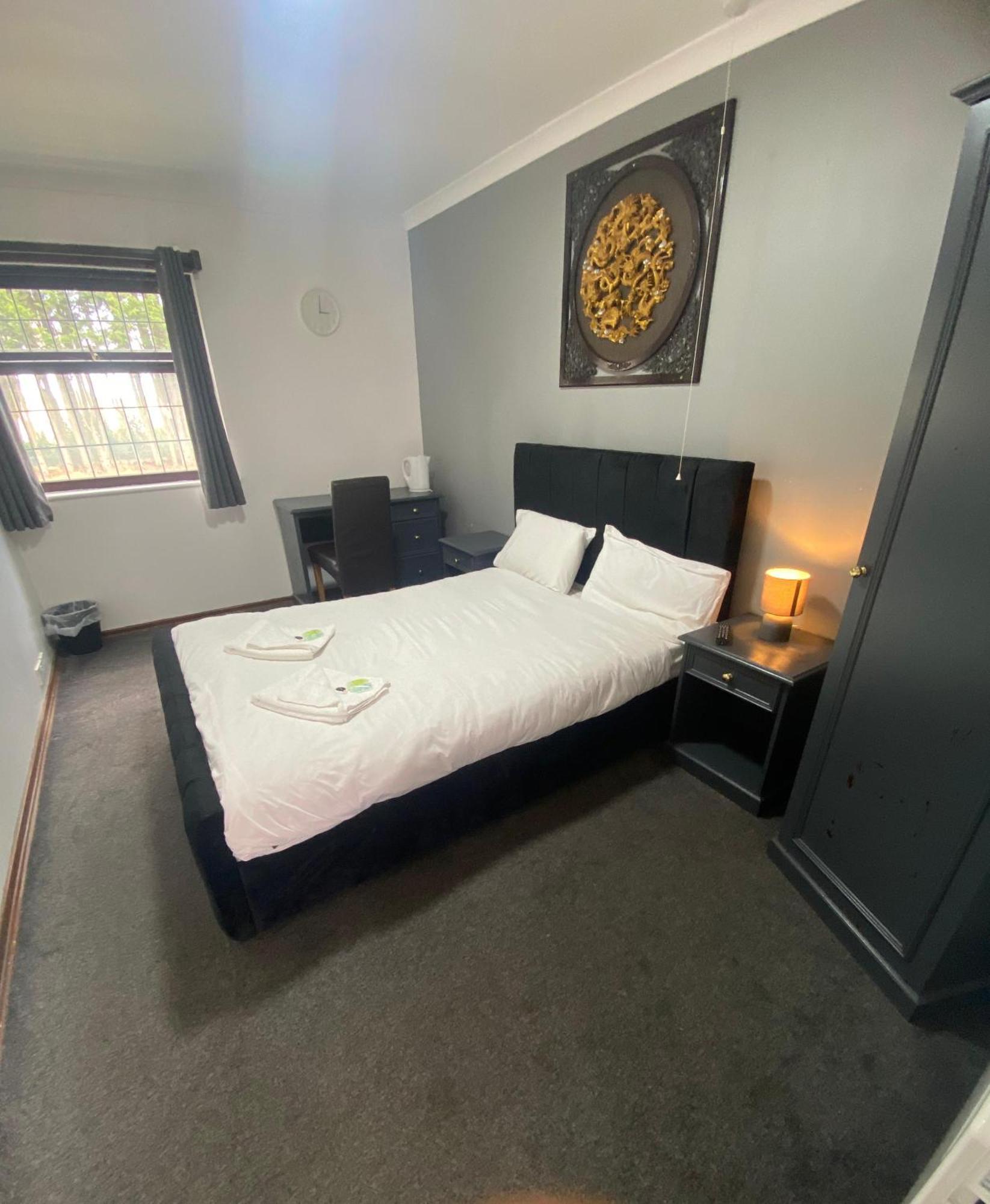 Oyo Stay Inn Express, Cambridge Papworth Everard Esterno foto